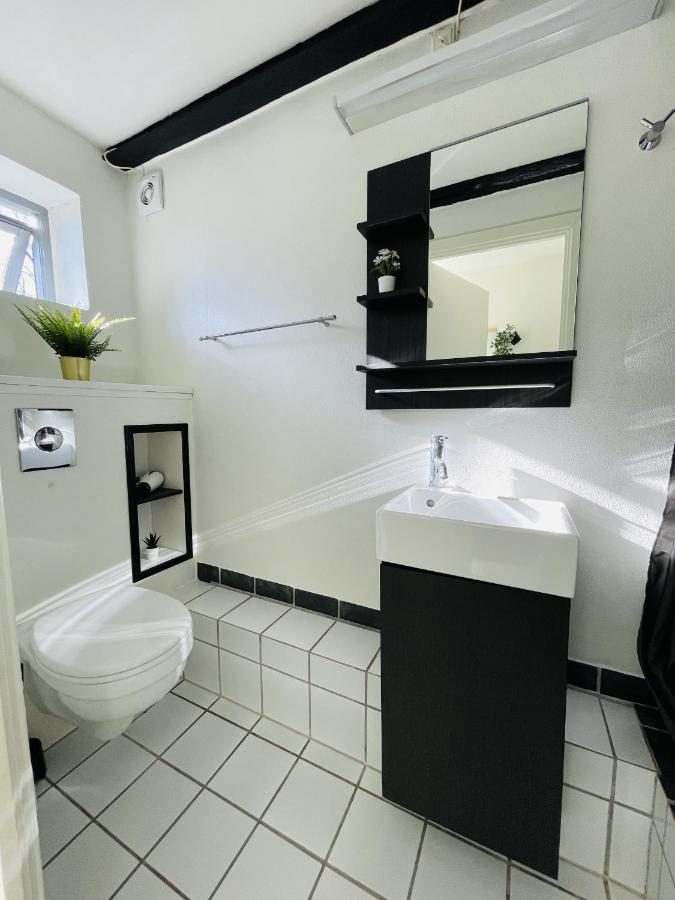 Aday - Central Charming Apartment With Terrace 奥尔堡 外观 照片
